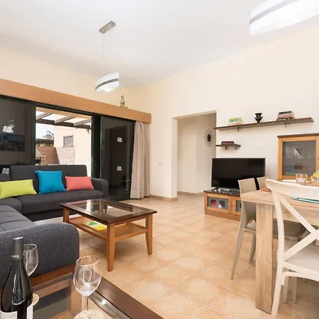 Villa Home2book Charming Ely Pool & Wifi *