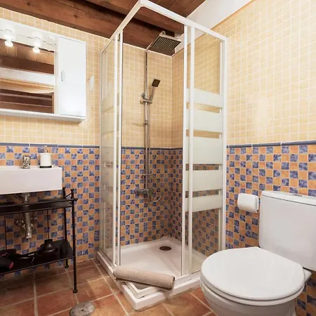 Home2book Charming Ely Pool & Wifi Villa *